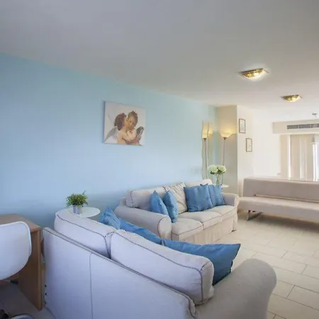 In A Fantastic Location On The Seafront 48 Villa Protaras