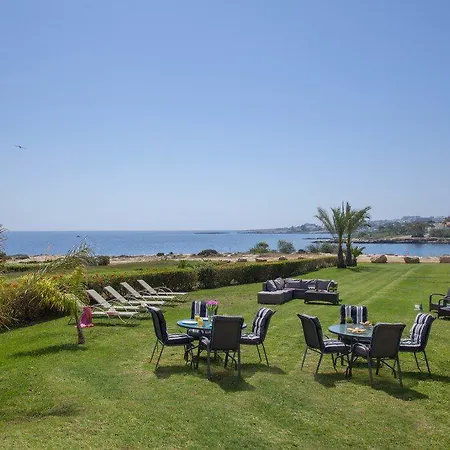 In A Fantastic Location On The Seafront 48 Protarász
