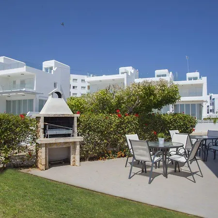 In A Fantastic Location On The Seafront 48 Protaras